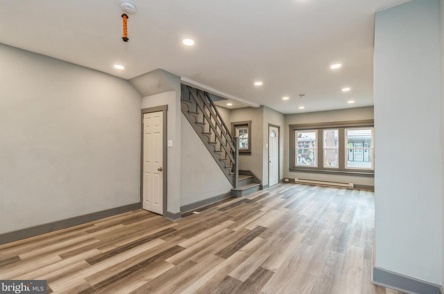 931 Carver St, Philadelphia PA  19124-1025 exterior