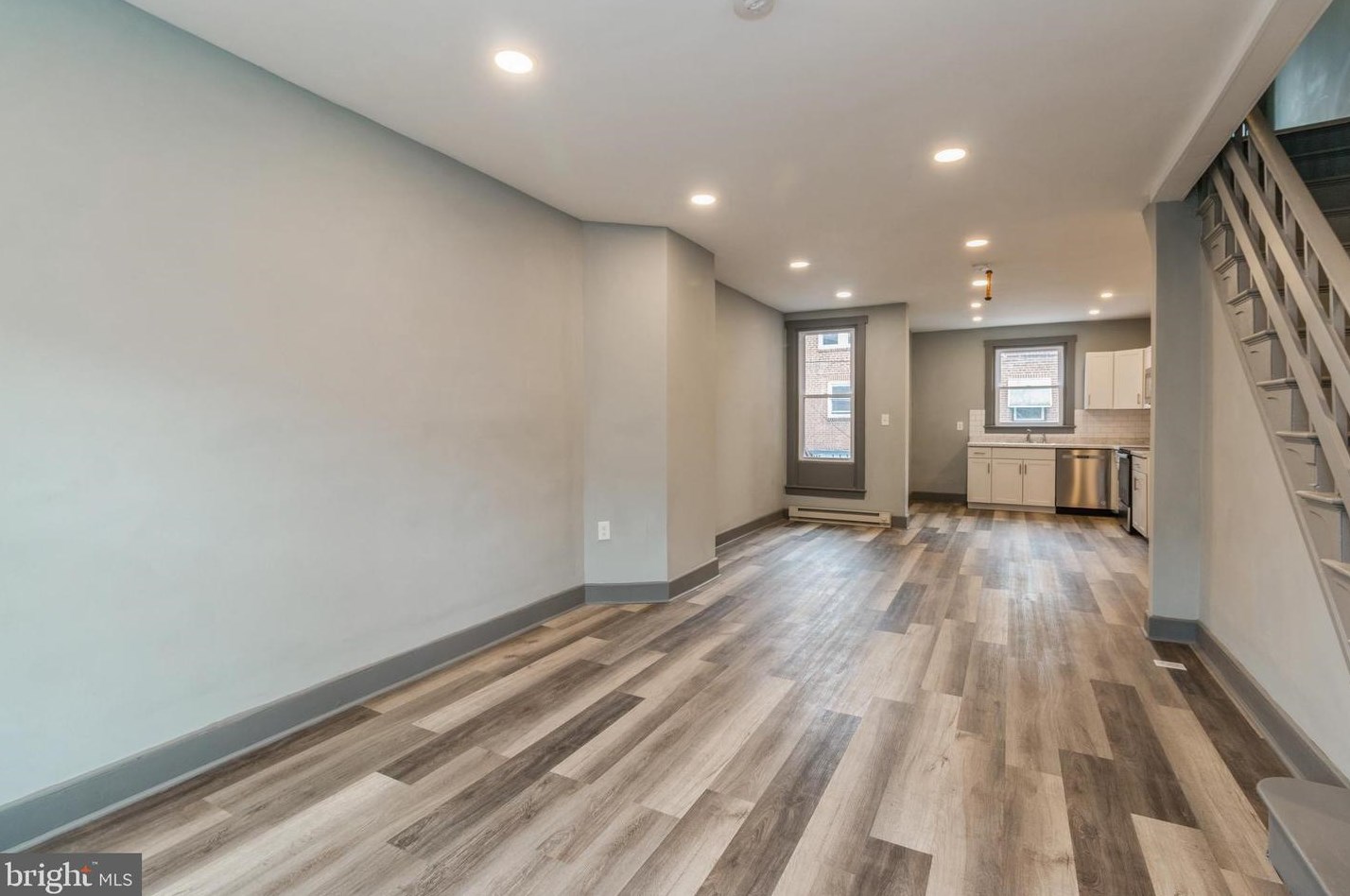 931 Carver St, Philadelphia PA  19124-1025 exterior