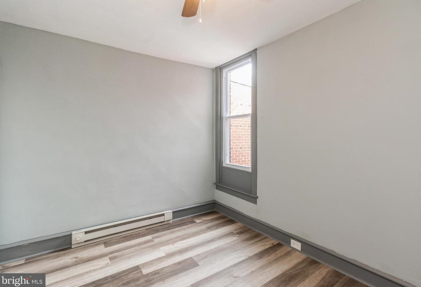 931 Carver St, Philadelphia PA  19124-1025 exterior