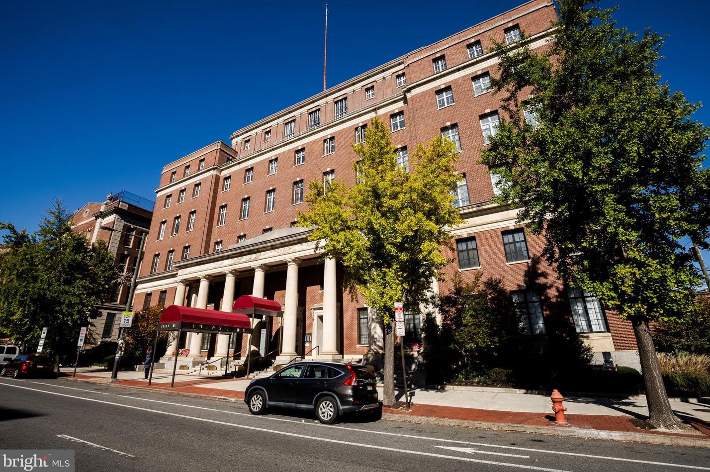 1601 Spring Garden St, Philadelphia PA  19130-3940 exterior