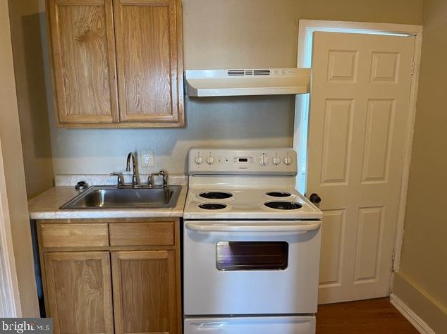 1903 Montgomery Ave, Philadelphia PA 19122-3226 exterior