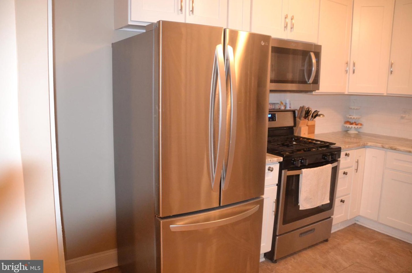 26 Pleasant St, Philadelphia PA  19119-2142 exterior