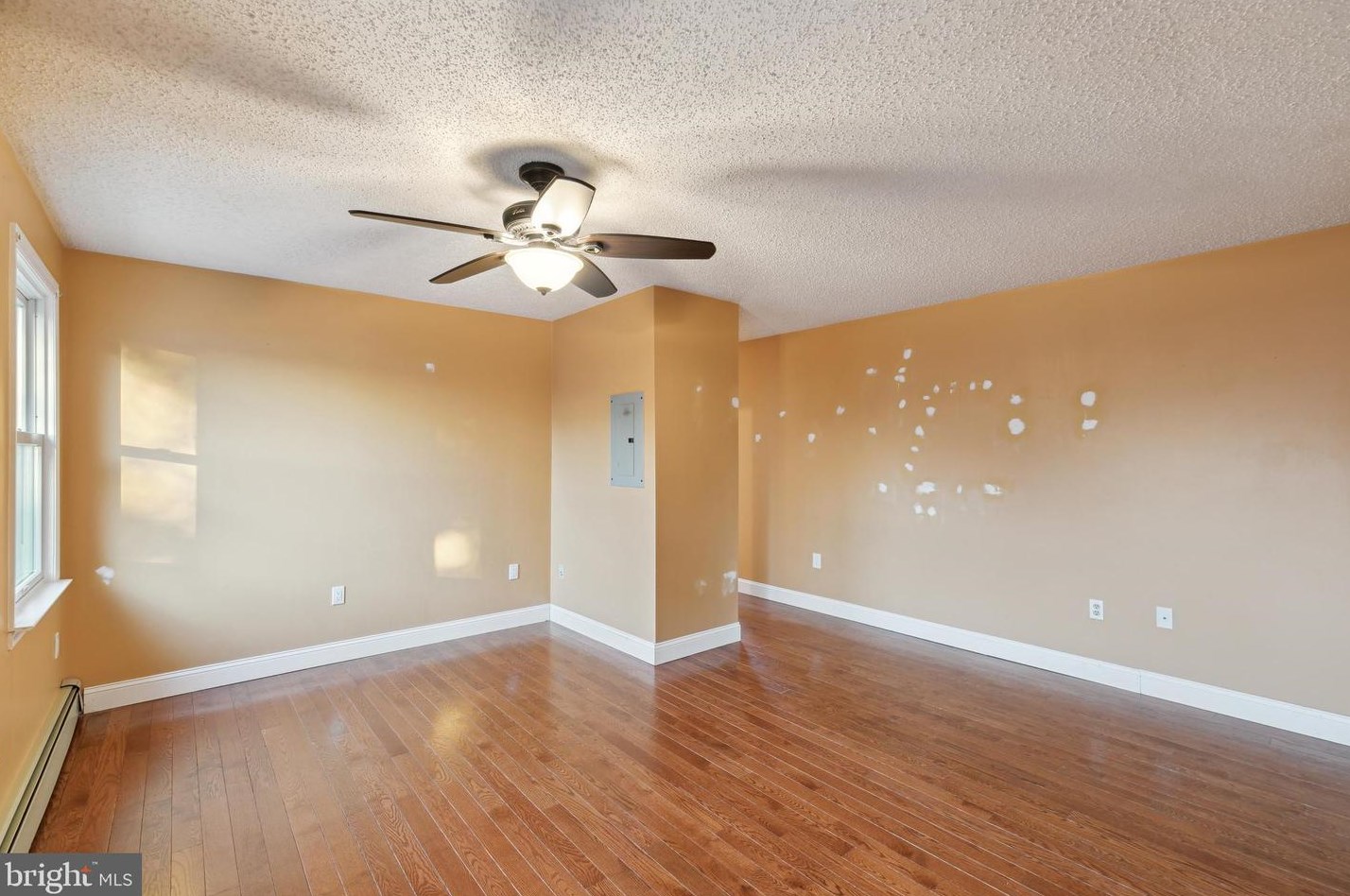 537 Tyson Ave, Philadelphia PA  19111-4318 exterior