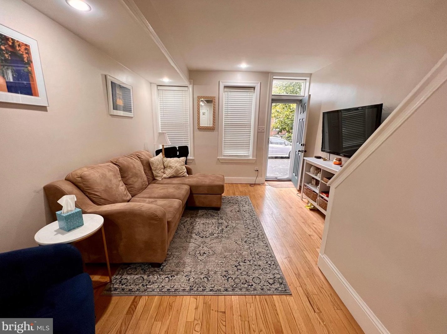 869 Taney St, Philadelphia PA  19130-1830 exterior