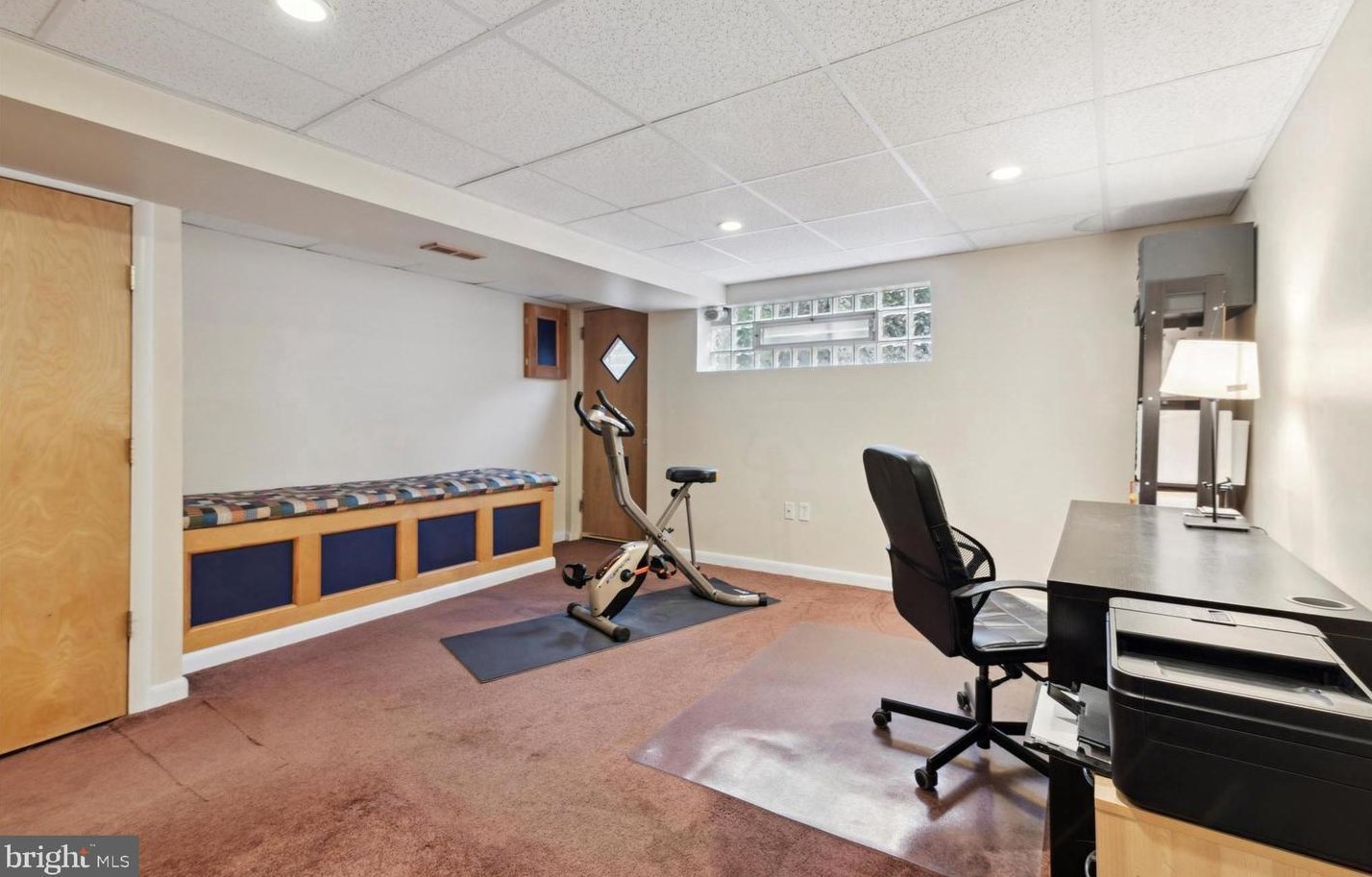 262 Rock St, Philadelphia PA  19128-3740 exterior