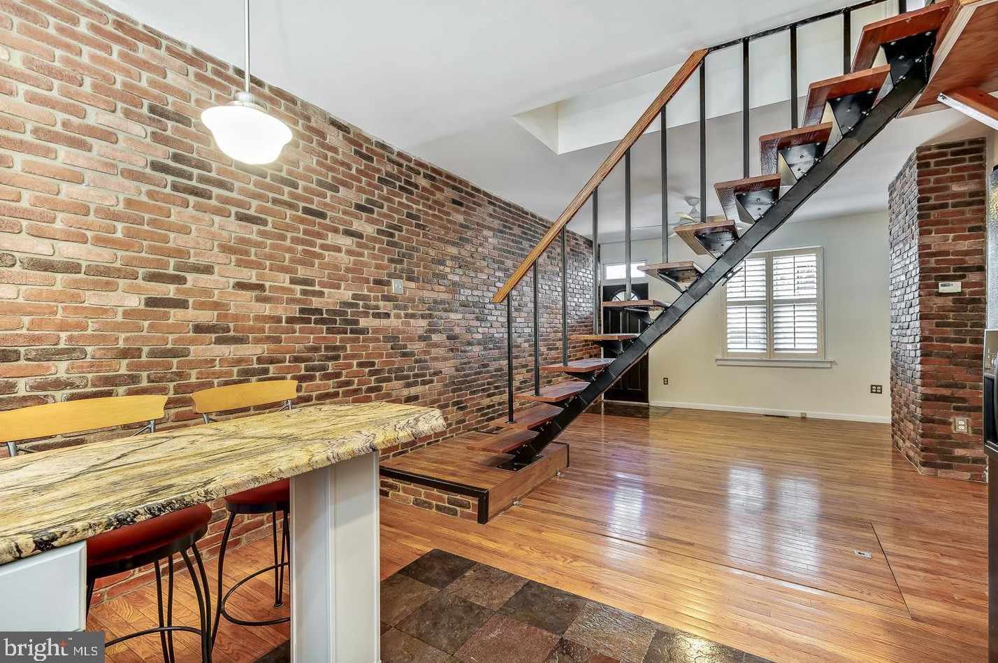 821 Newkirk St, Philadelphia PA 19130-1707 exterior