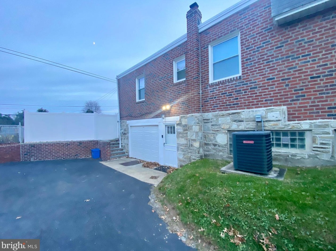 9109 Ferndale St, Philadelphia PA  19115-2812 exterior