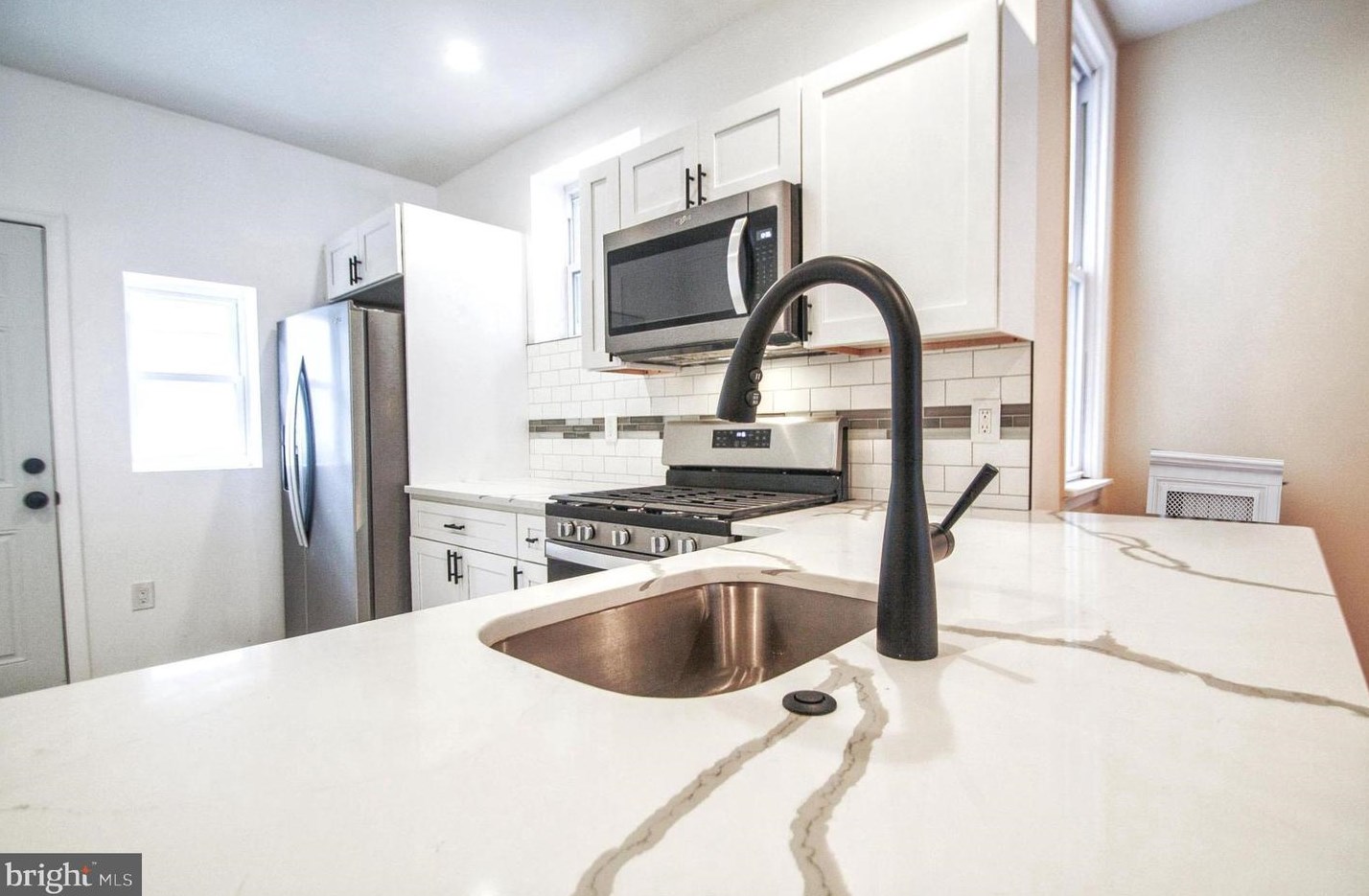 2562 Holbrook St, Philadelphia PA  19142-1708 exterior