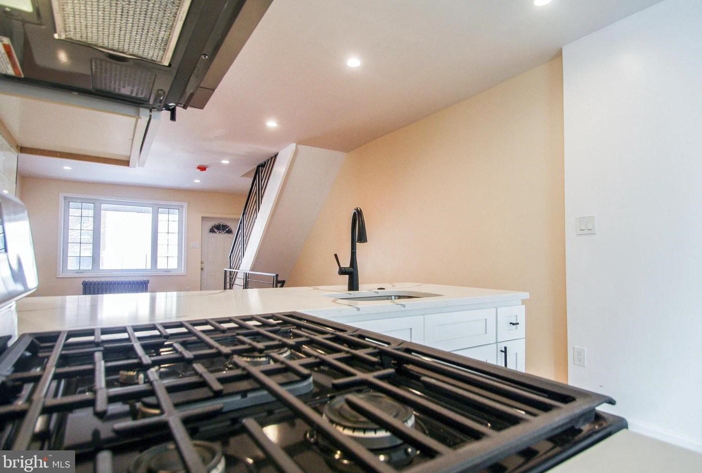 2562 Holbrook St, Philadelphia PA  19142-1708 exterior