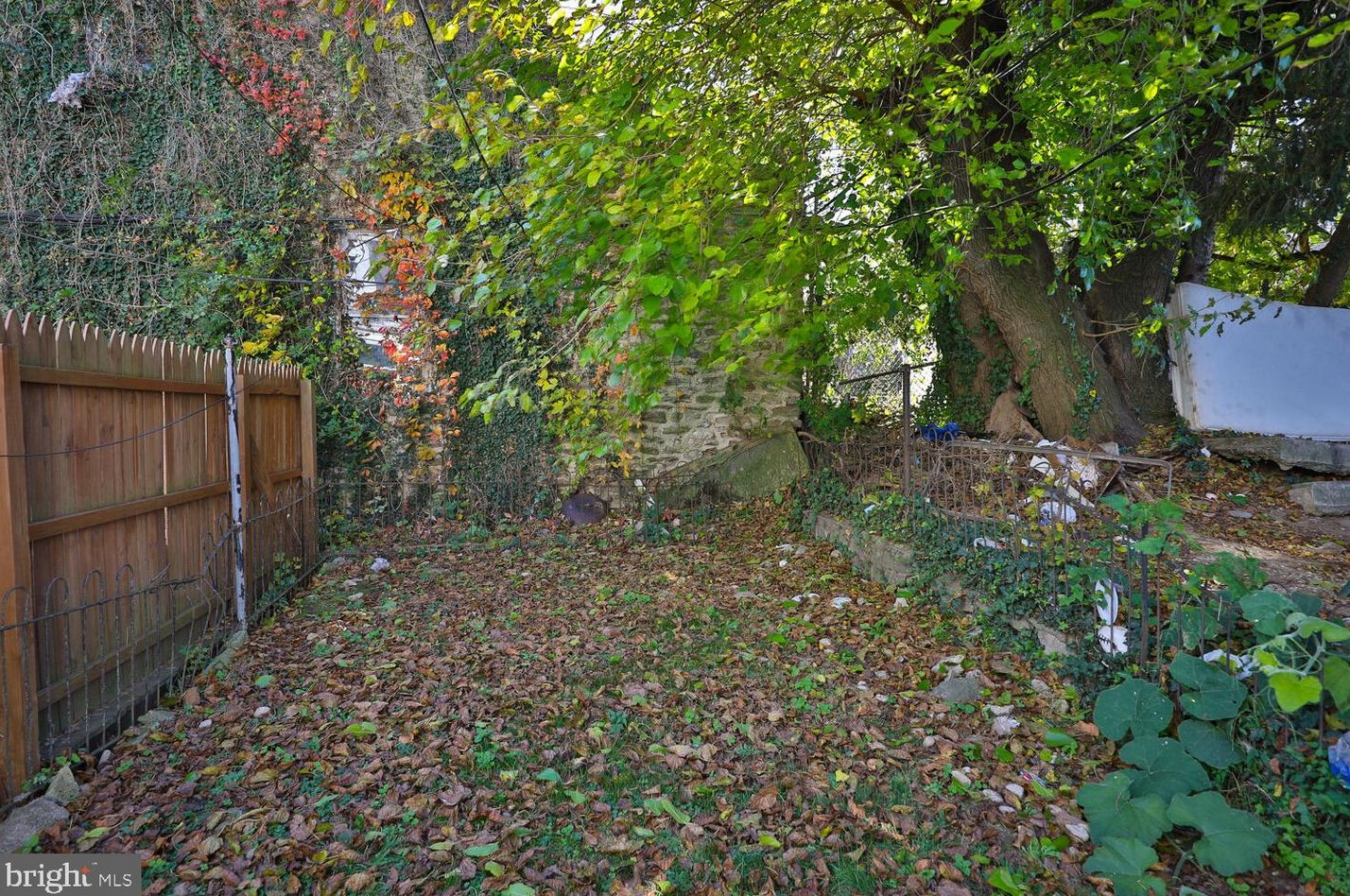 1434 69th Ave, Philadelphia PA  19126-1612 exterior