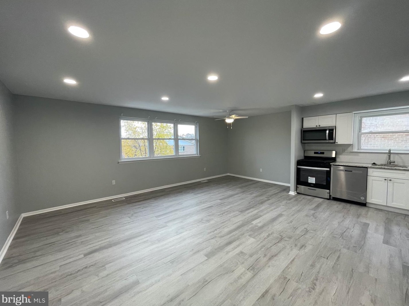 1953 Ambassador St, Philadelphia PA  19115-4635 exterior