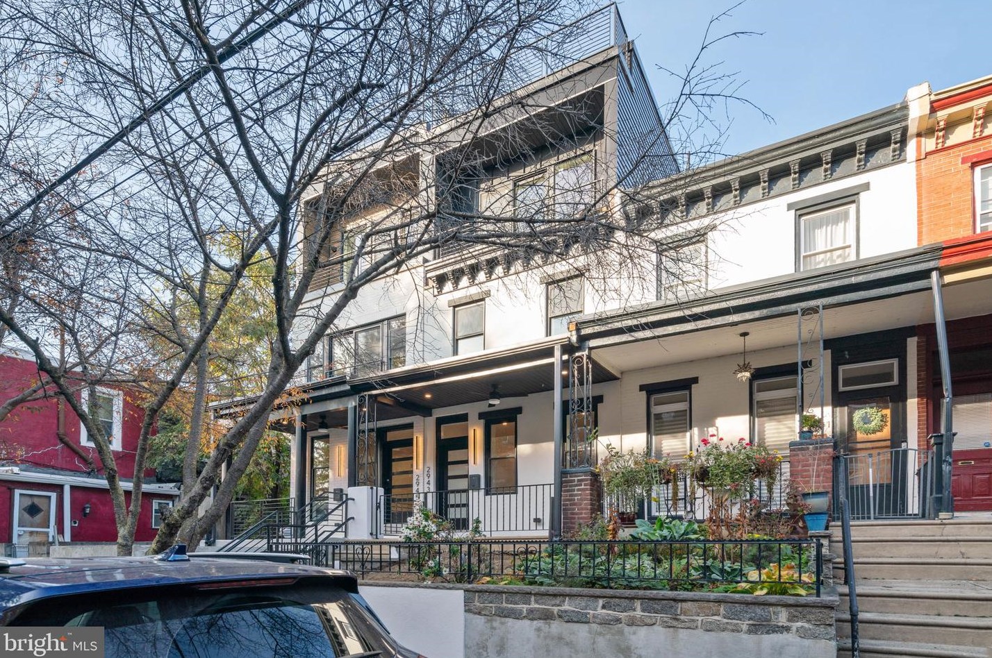 2943 Cambridge St, Philadelphia PA  19130-1115 exterior