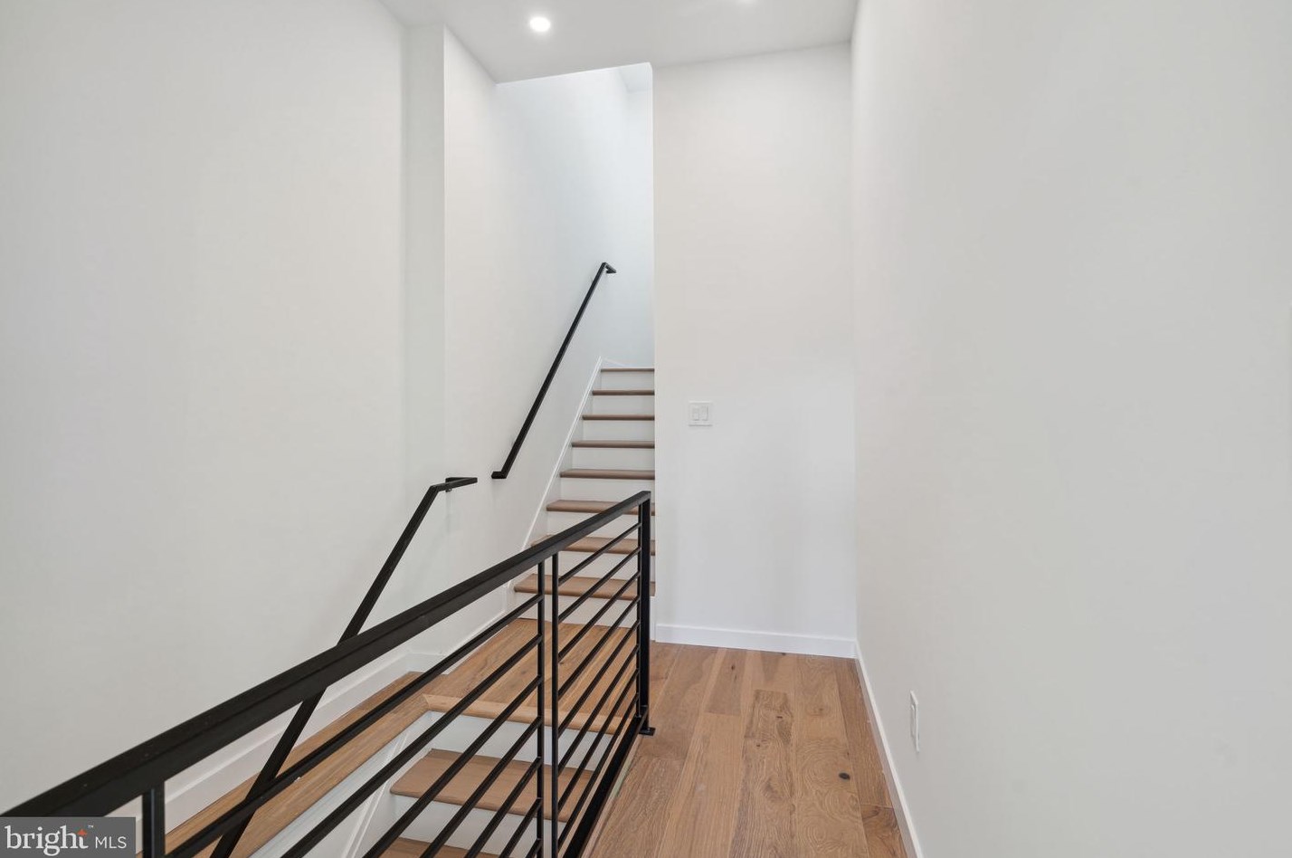 2943 Cambridge St, Philadelphia PA  19130-1115 exterior