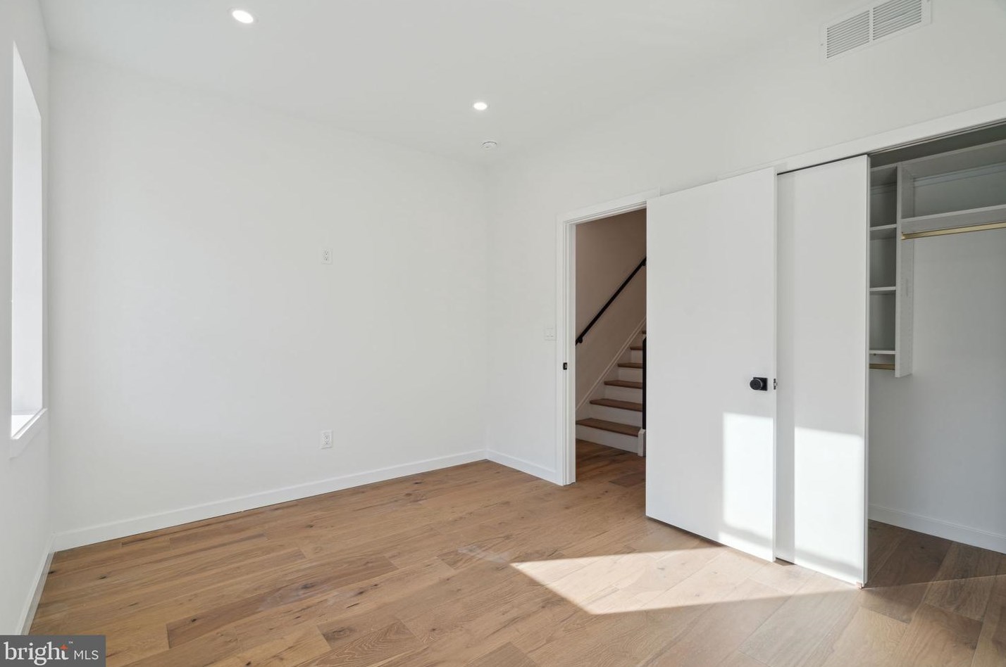 2943 Cambridge St, Philadelphia PA  19130-1115 exterior