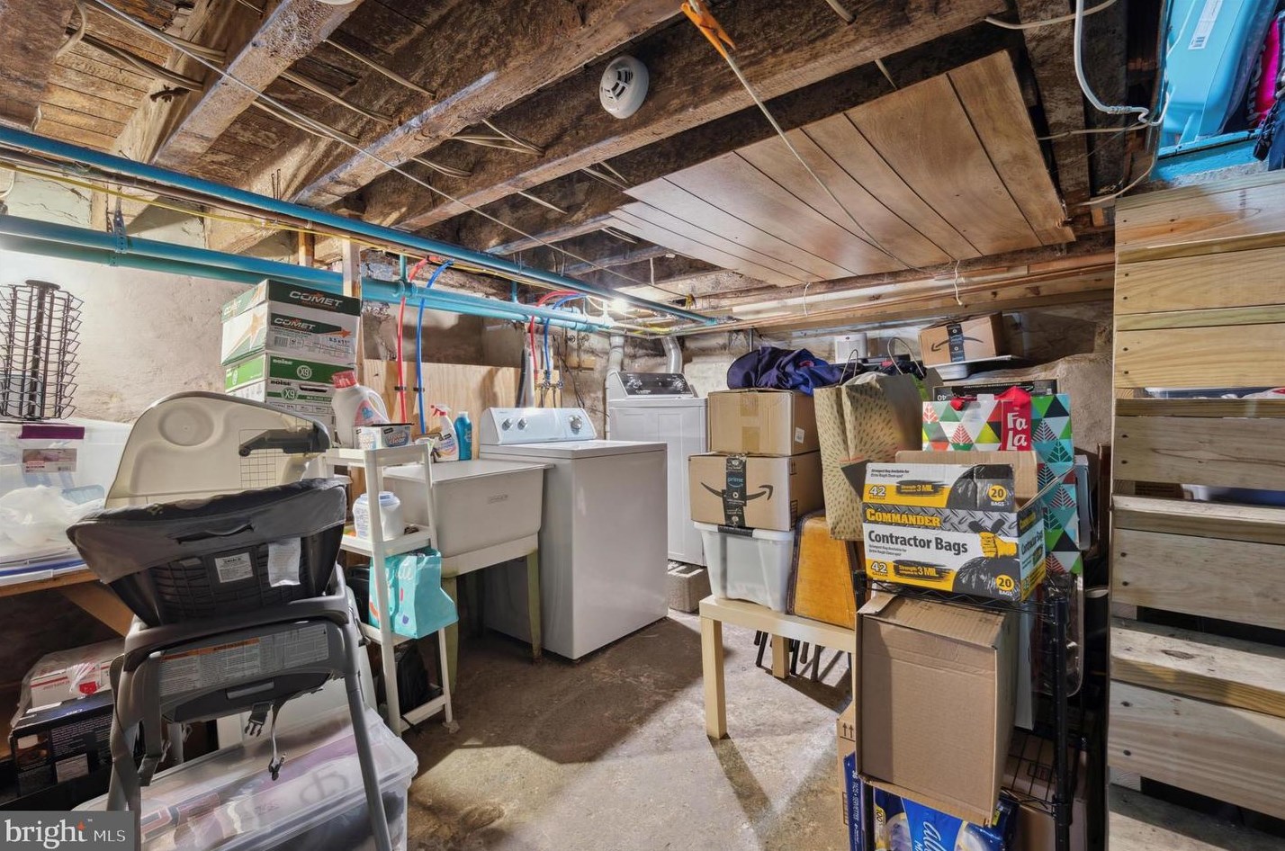 636 Mcclellan St, Philadelphia PA  19148-1709 exterior