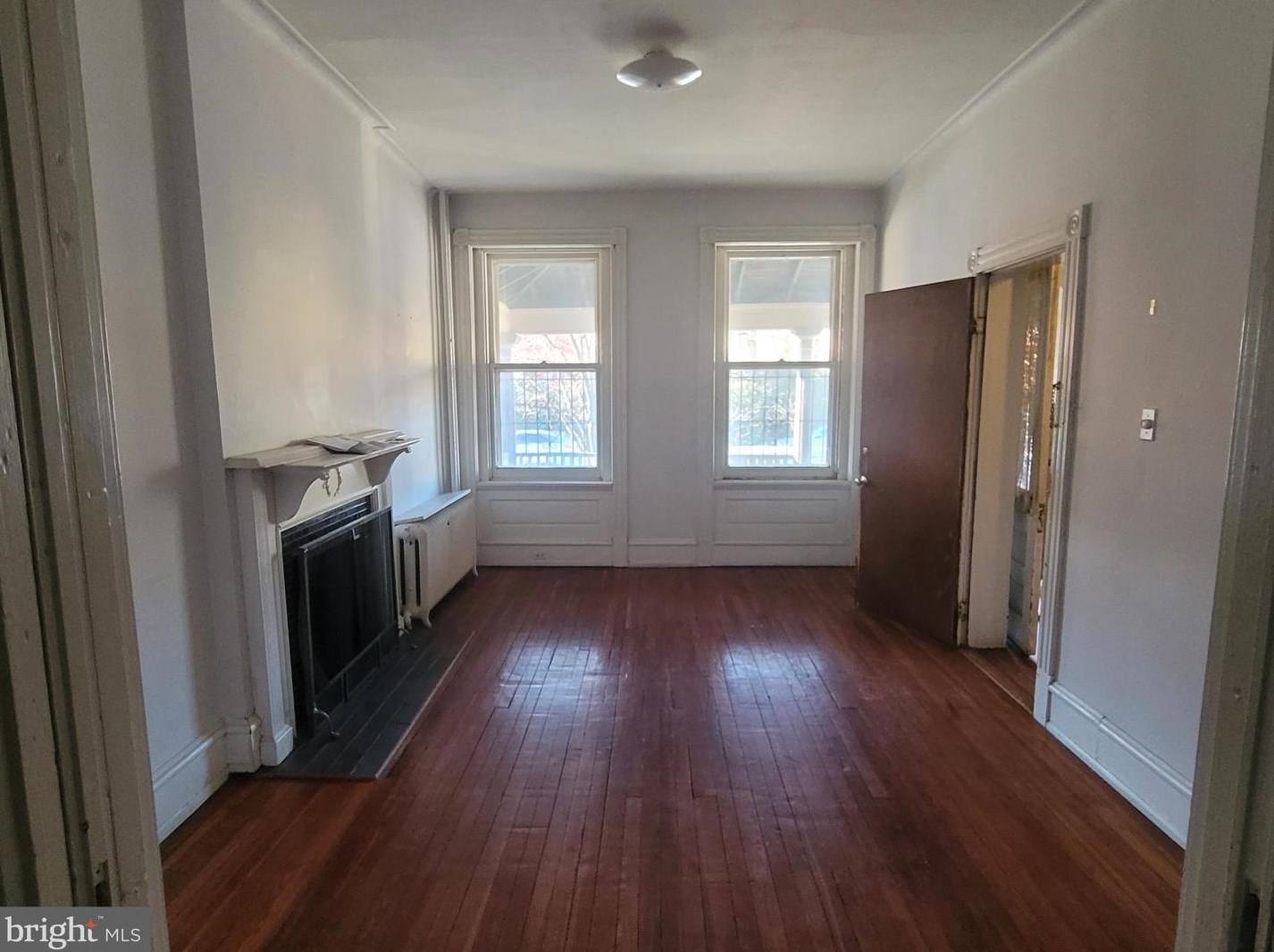 4720 Warrington Ave, Philadelphia PA 19143-3414 exterior