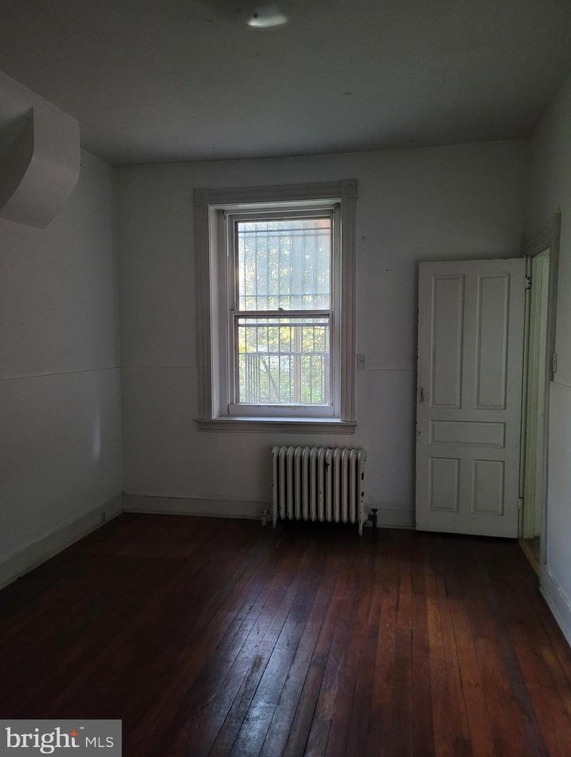 4720 Warrington Ave, Philadelphia PA 19143-3414 exterior