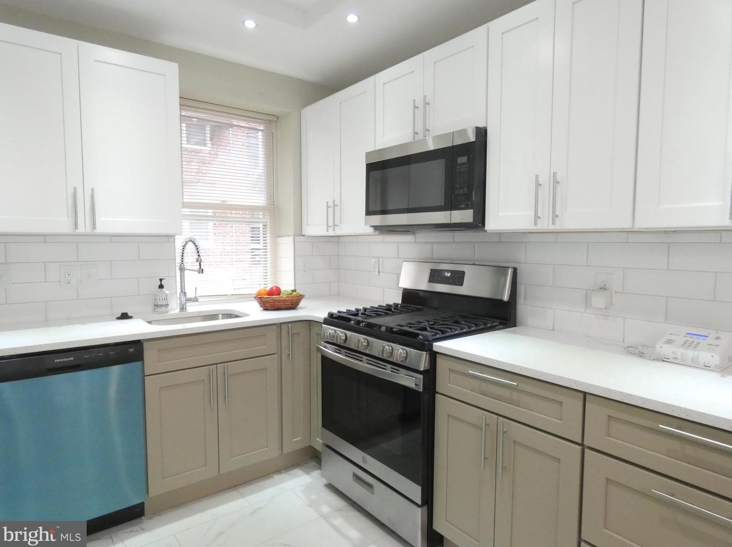 1914 Plymouth St, Philadelphia PA  19138-2705 exterior
