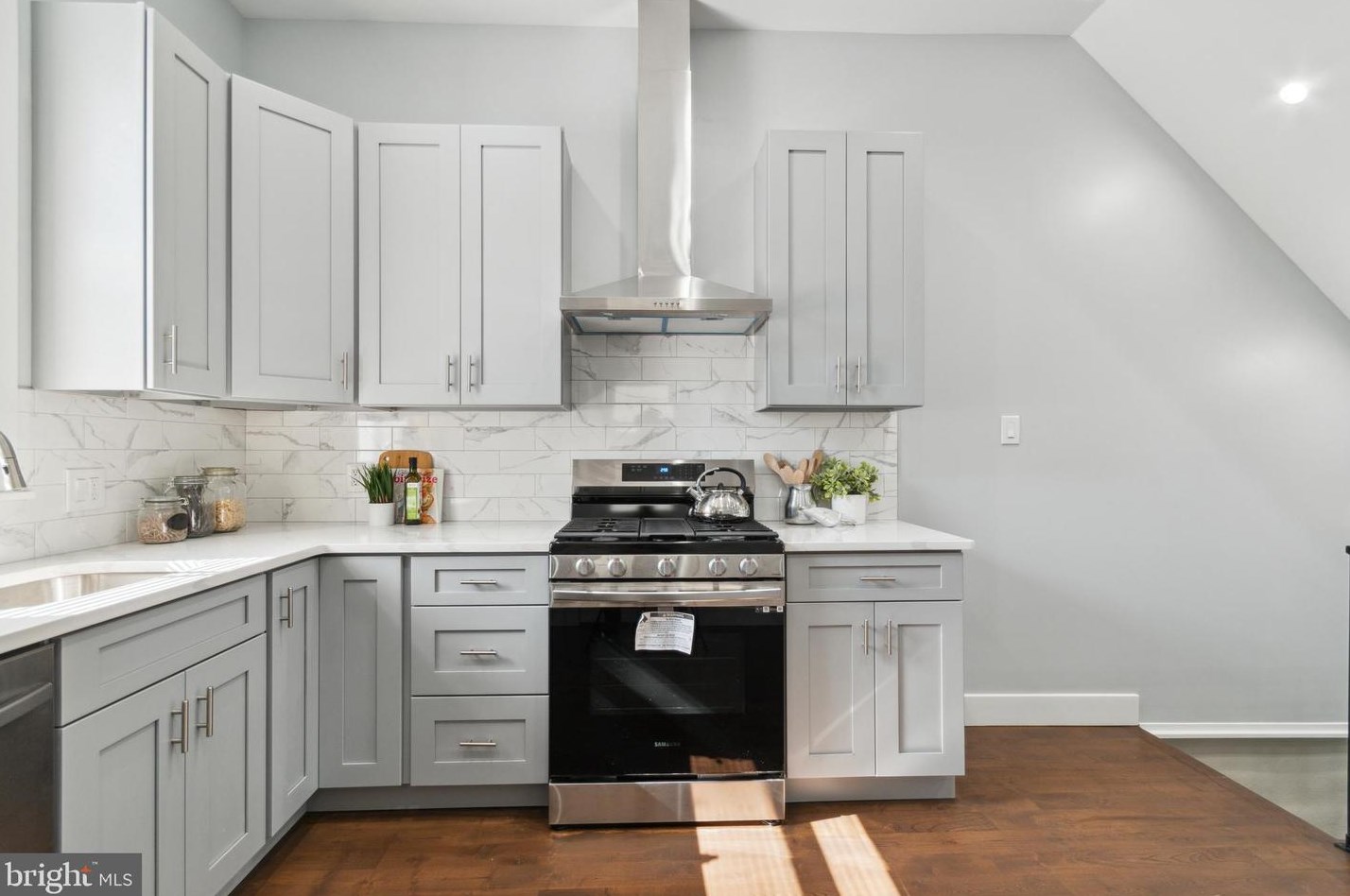2254 William St, Philadelphia PA  19134-3929 exterior