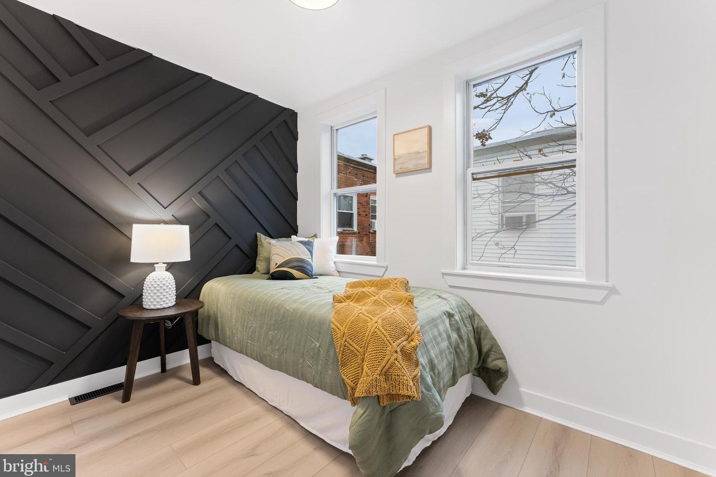 1743 Mcclellan St, Philadelphia PA  19145-2122 exterior