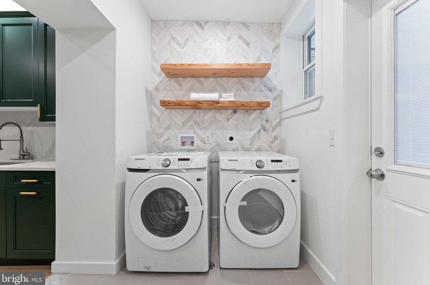 1743 Mcclellan St, Philadelphia PA  19145-2122 exterior