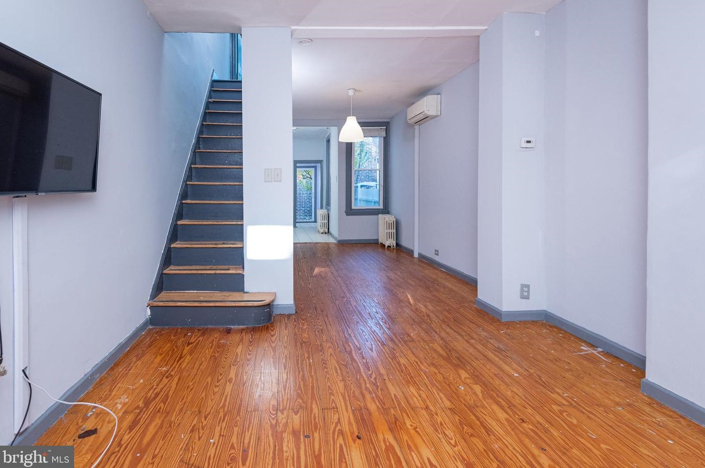 1513 Montgomery Ave, Philadelphia PA  19125-2709 exterior