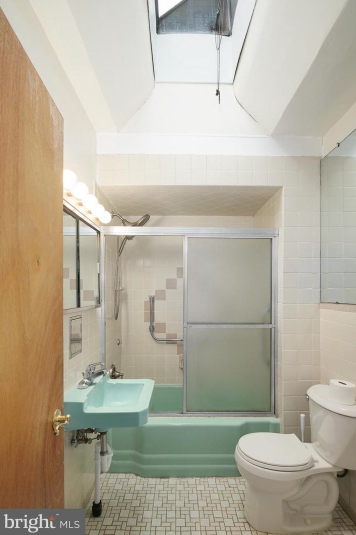 1754 Stocker St, Philadelphia PA  19145-4719 exterior