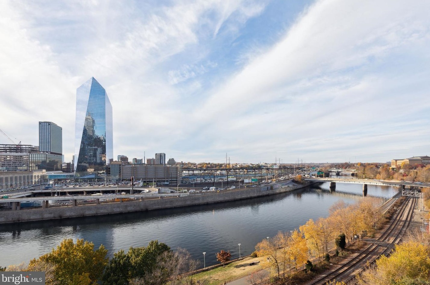 2301 Cherry St, Philadelphia PA  19103-1029 exterior