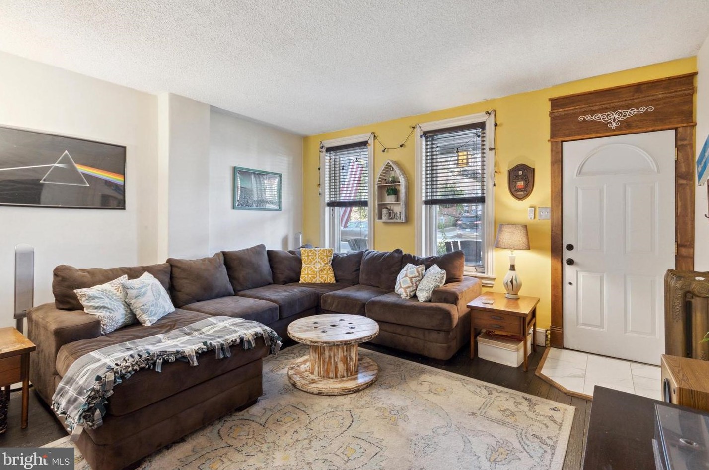 561 Dupont St, Philadelphia PA 19128-2612 exterior