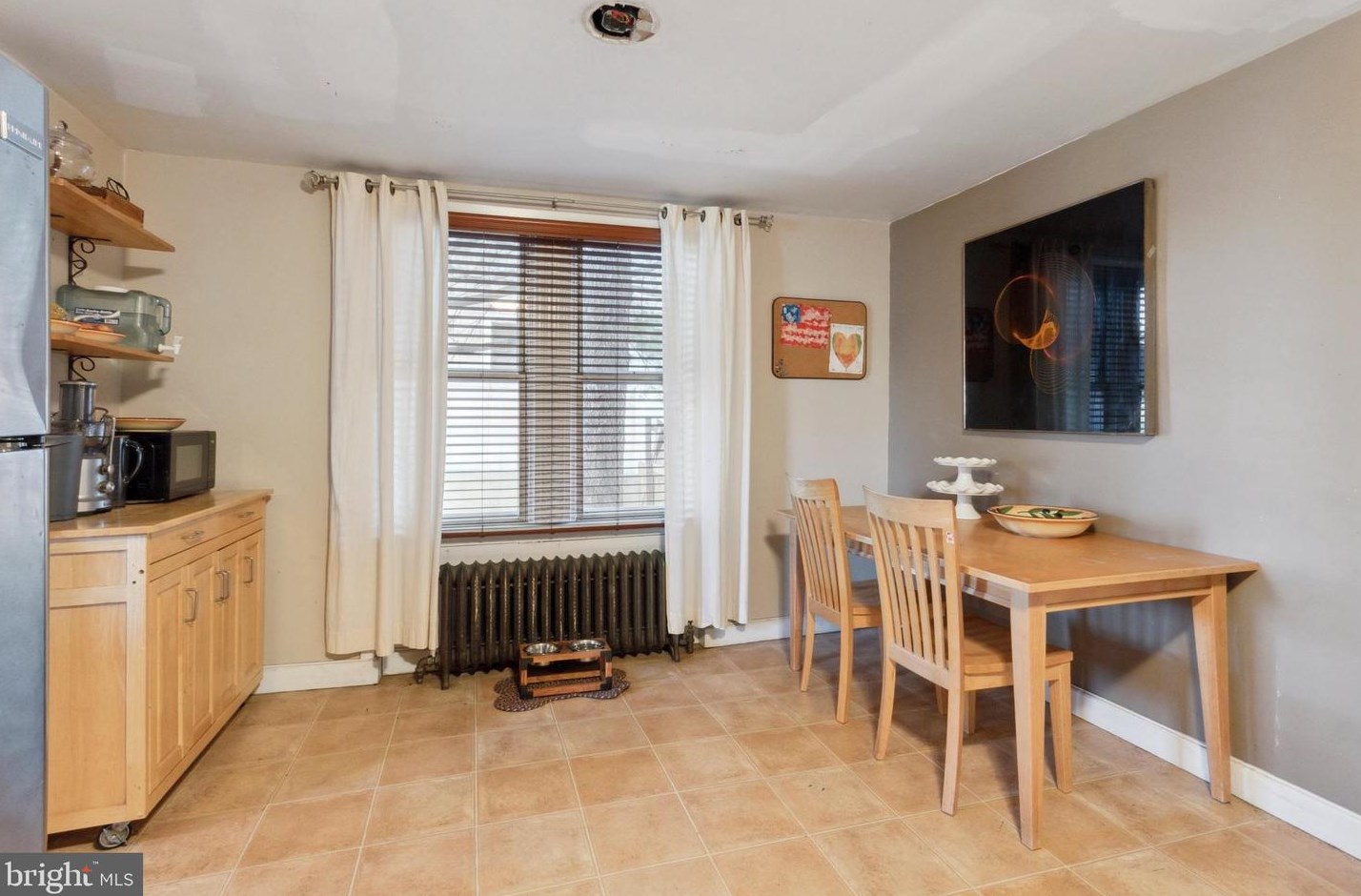 561 Dupont St, Philadelphia PA 19128-2612 exterior