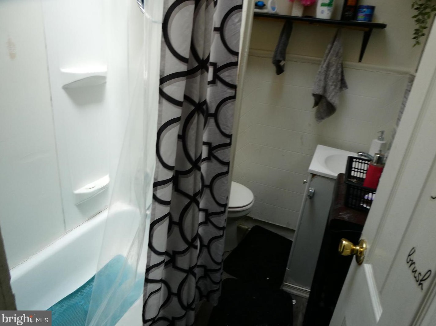 630 Thayer St, Philadelphia PA 19134-1826 exterior