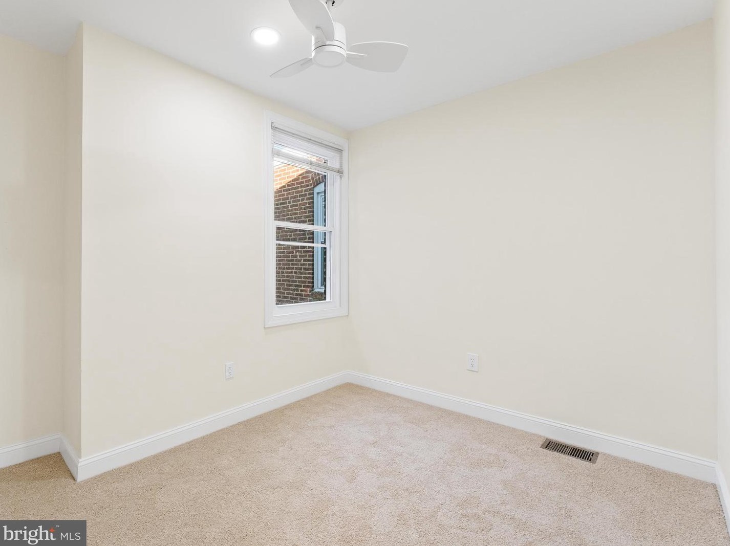 2139 66th Ave, Philadelphia PA  19138-2627 exterior