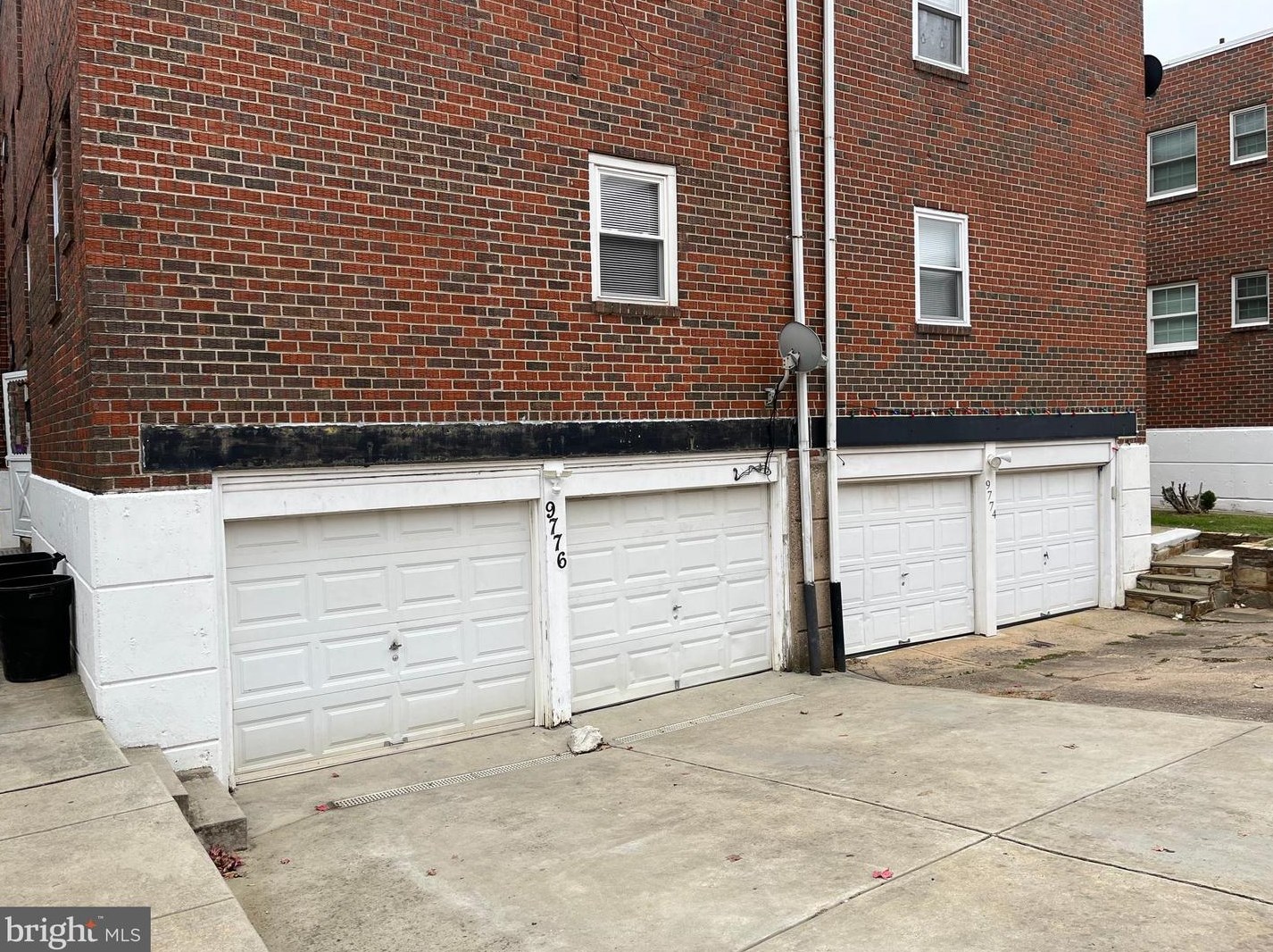 9776 Roosevelt Blvd, Philadelphia PA  19115-2407 exterior