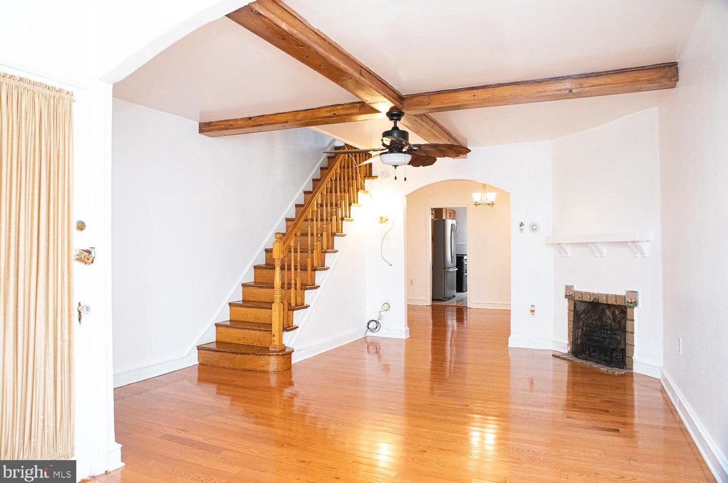 1909 72nd Ave, Philadelphia PA  19138-2701 exterior