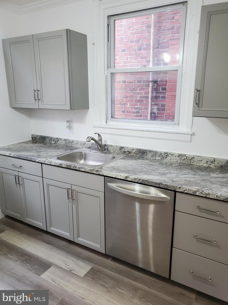 1909 72nd Ave, Philadelphia PA  19138-2701 exterior