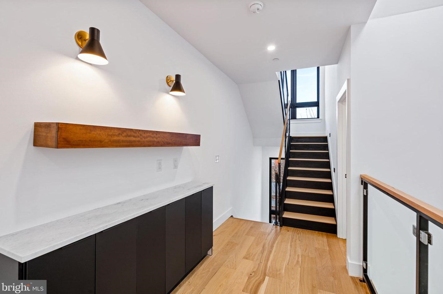 733 Uber St, Philadelphia PA  19130-2015 exterior