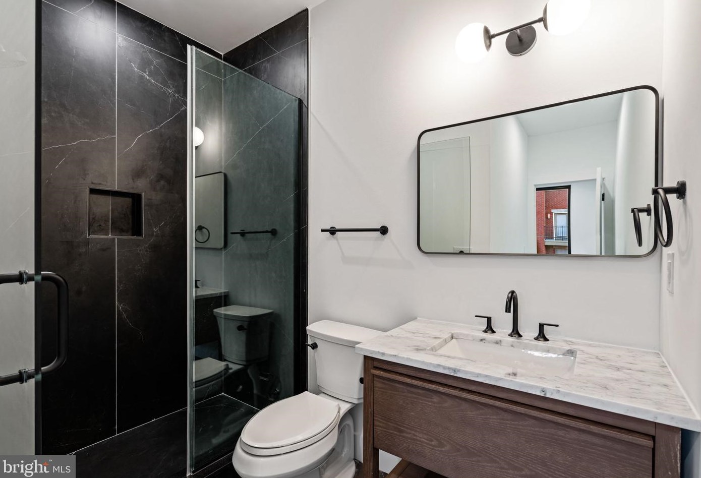 733 Uber St, Philadelphia PA  19130-2015 exterior