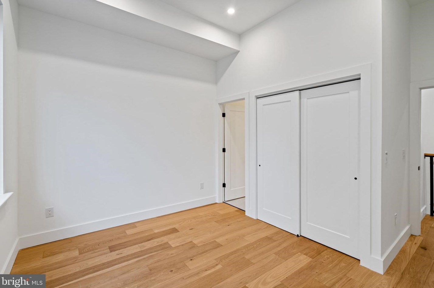 733 Uber St, Philadelphia PA  19130-2015 exterior
