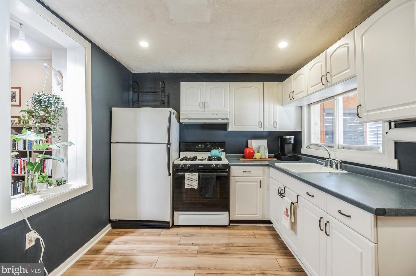 4538 Silverwood St, Philadelphia PA  19127-1236 exterior