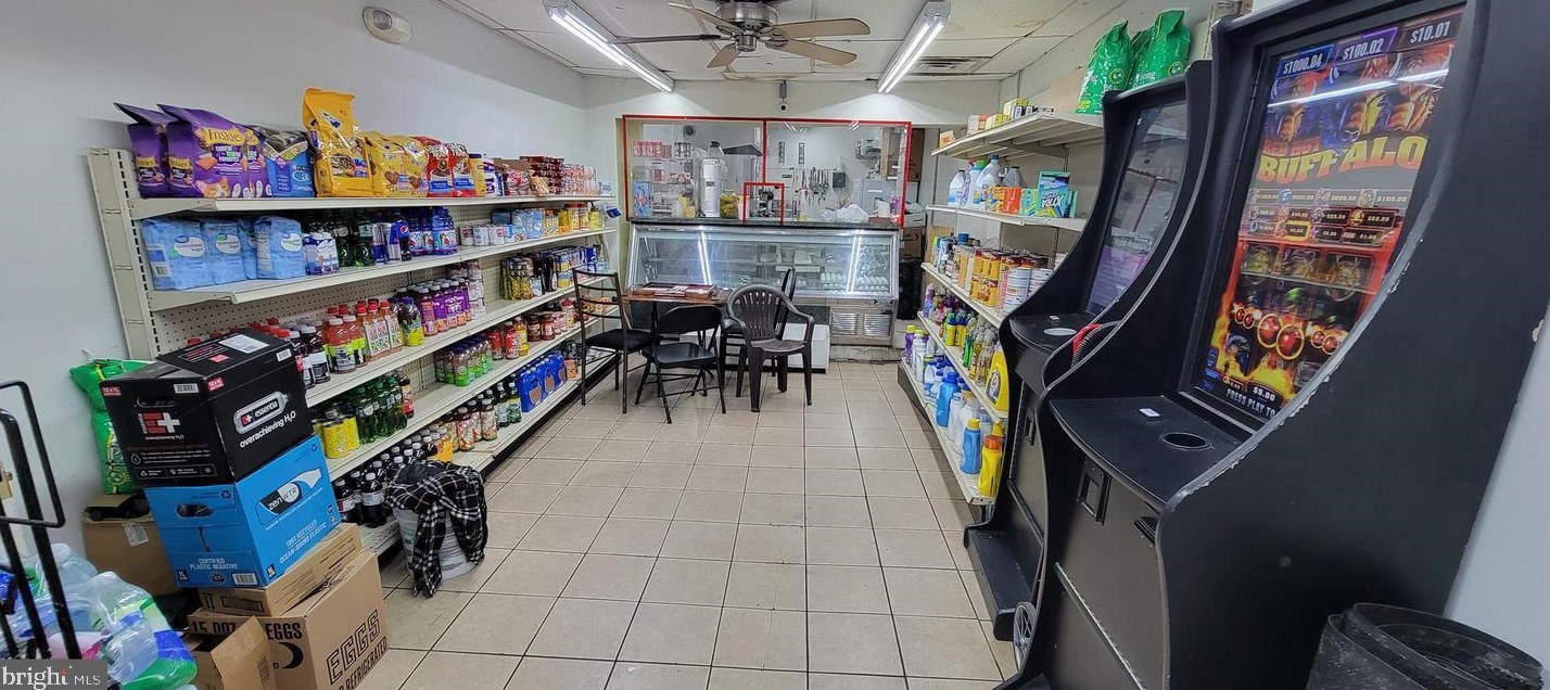 2838 Kensington Ave, Philadelphia PA 19134-1513 exterior