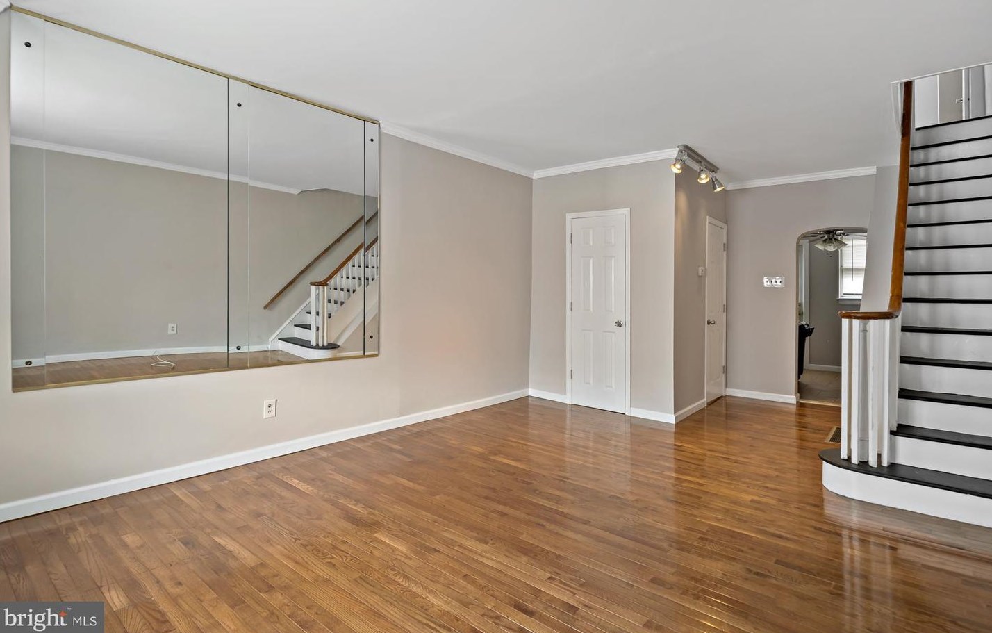 1549 Hollywood St, Philadelphia PA  19121-3631 exterior