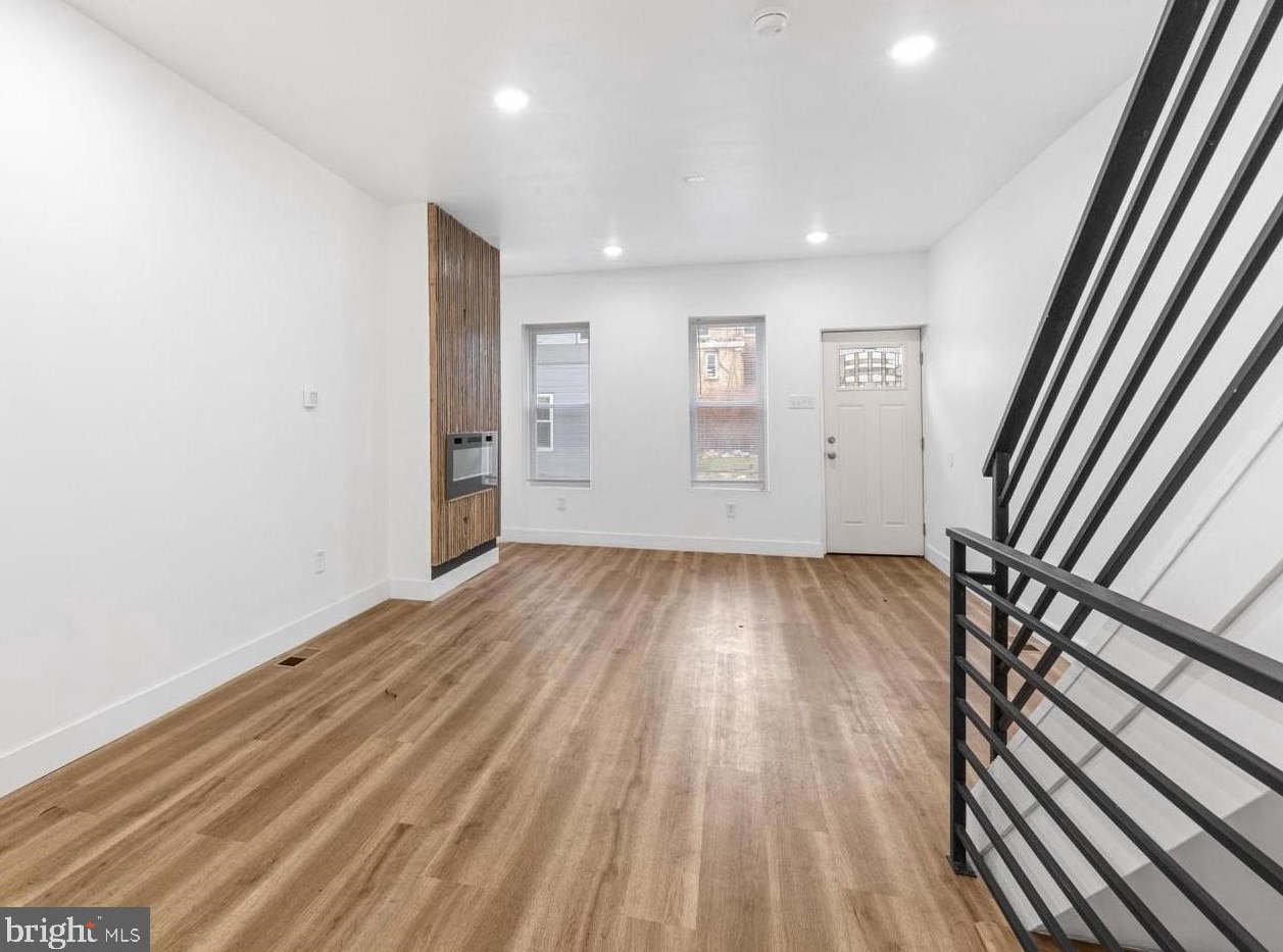 2240 Seybert St, Philadelphia PA  19121-4709 exterior