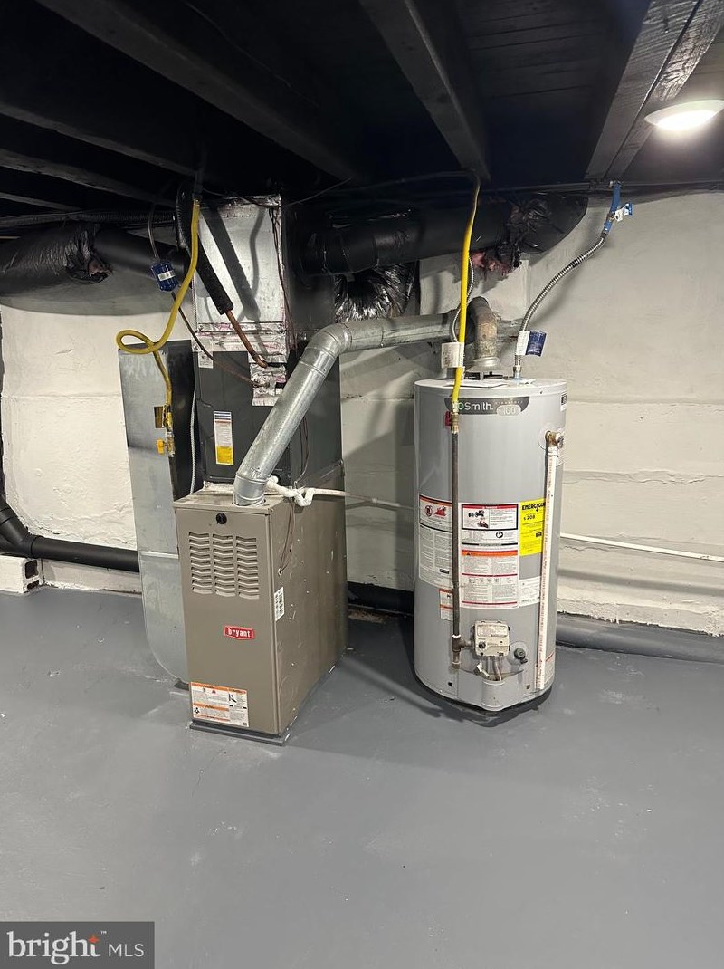 130 Dearborn St, Philadelphia PA  19139-2740 exterior