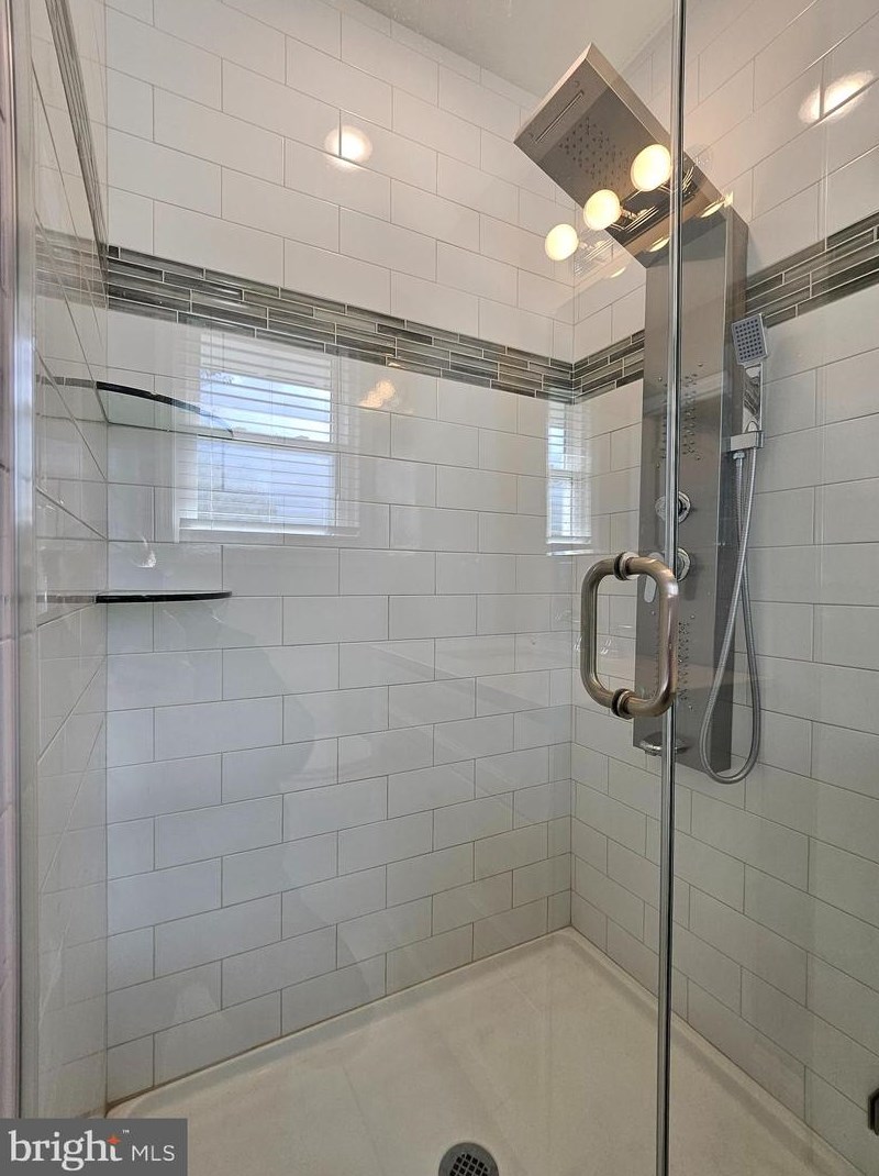 9221 Burbank Rd, Philadelphia PA  19115-3415 exterior