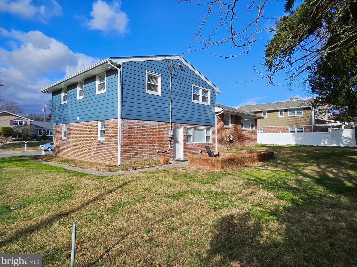 9221 Burbank Rd, Philadelphia PA  19115-3415 exterior