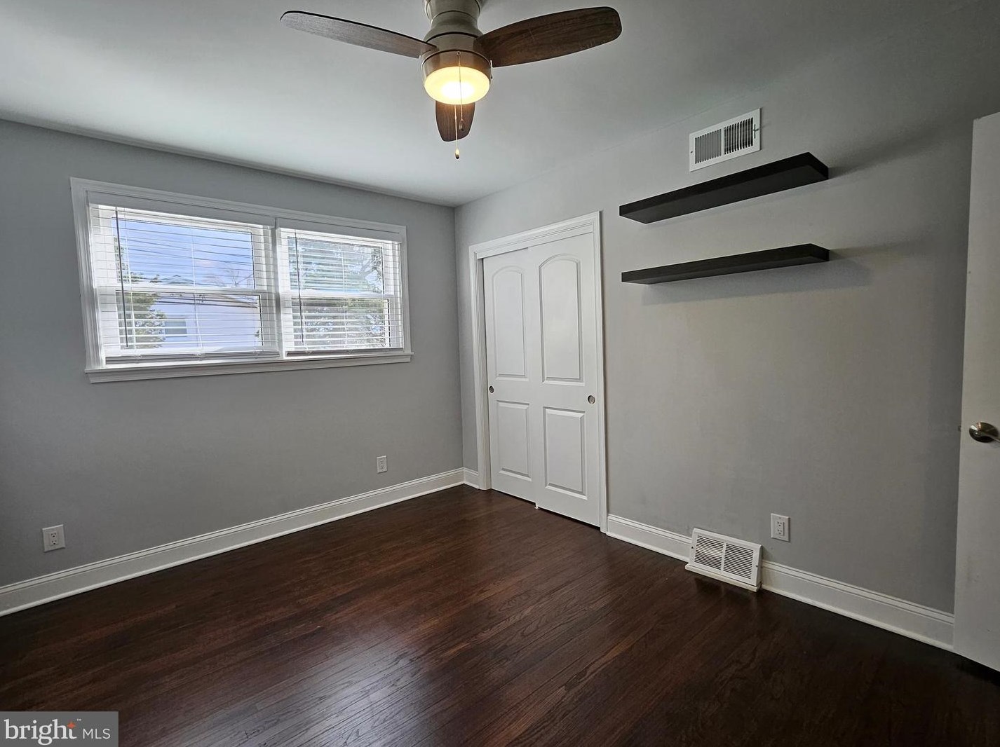 9221 Burbank Rd, Philadelphia PA  19115-3415 exterior