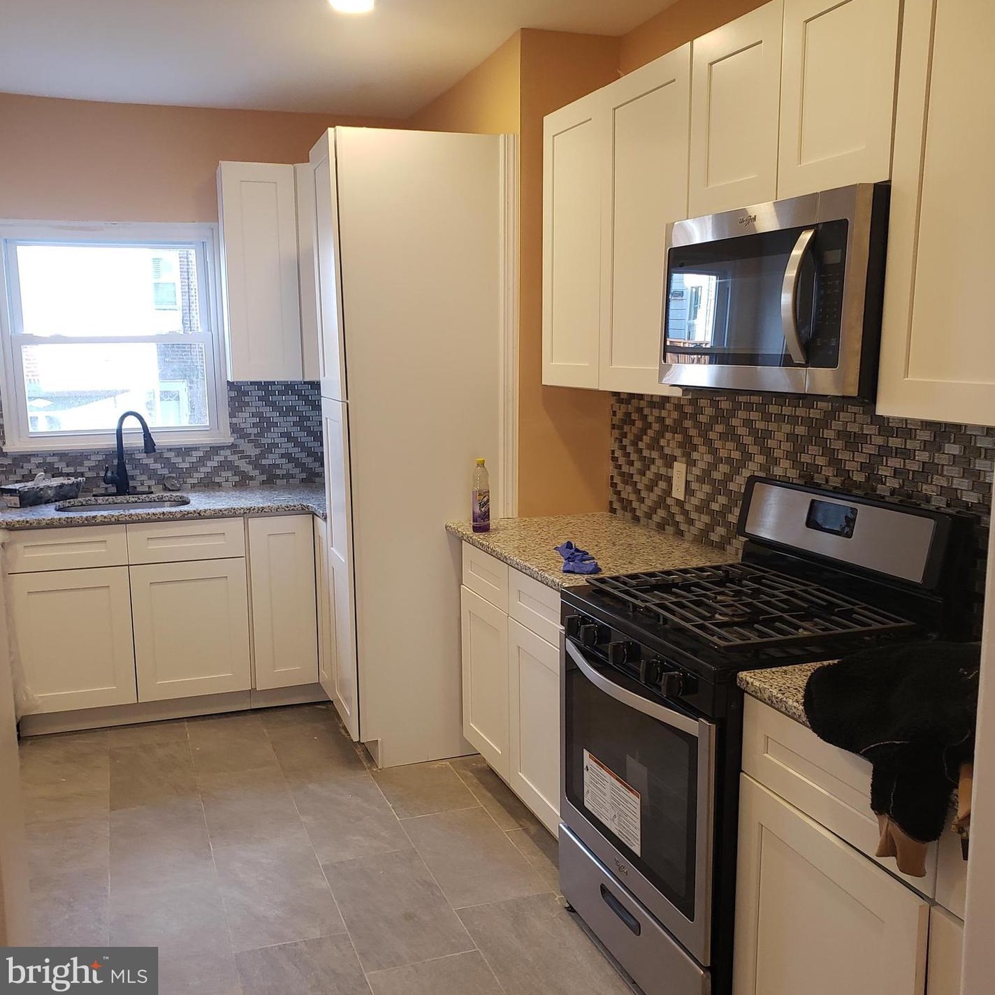 6574 Windsor St, Philadelphia PA  19142-1320 exterior