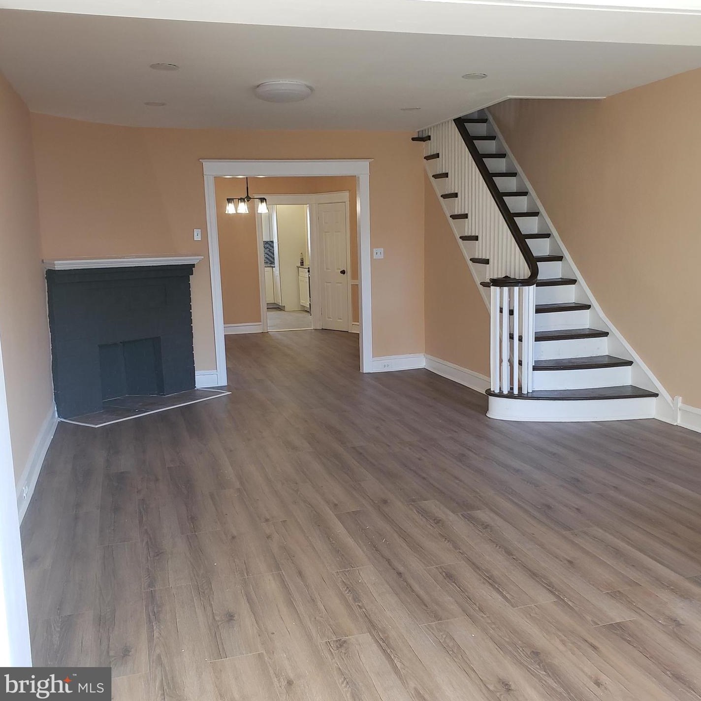 6574 Windsor St, Philadelphia PA  19142-1320 exterior