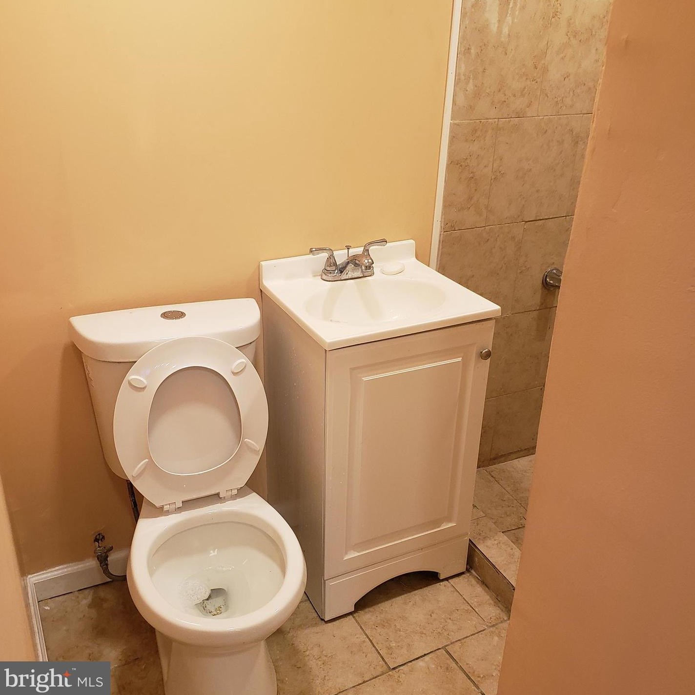 6574 Windsor St, Philadelphia PA  19142-1320 exterior