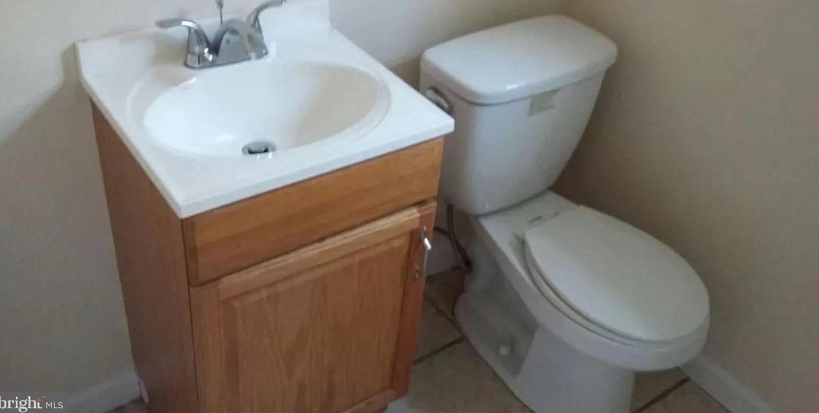 3742 7th St, Philadelphia PA  19148-0053 exterior